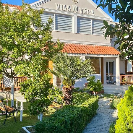 Vila M Vera Rooms With Kitchen And Apartments Durres Exterior photo