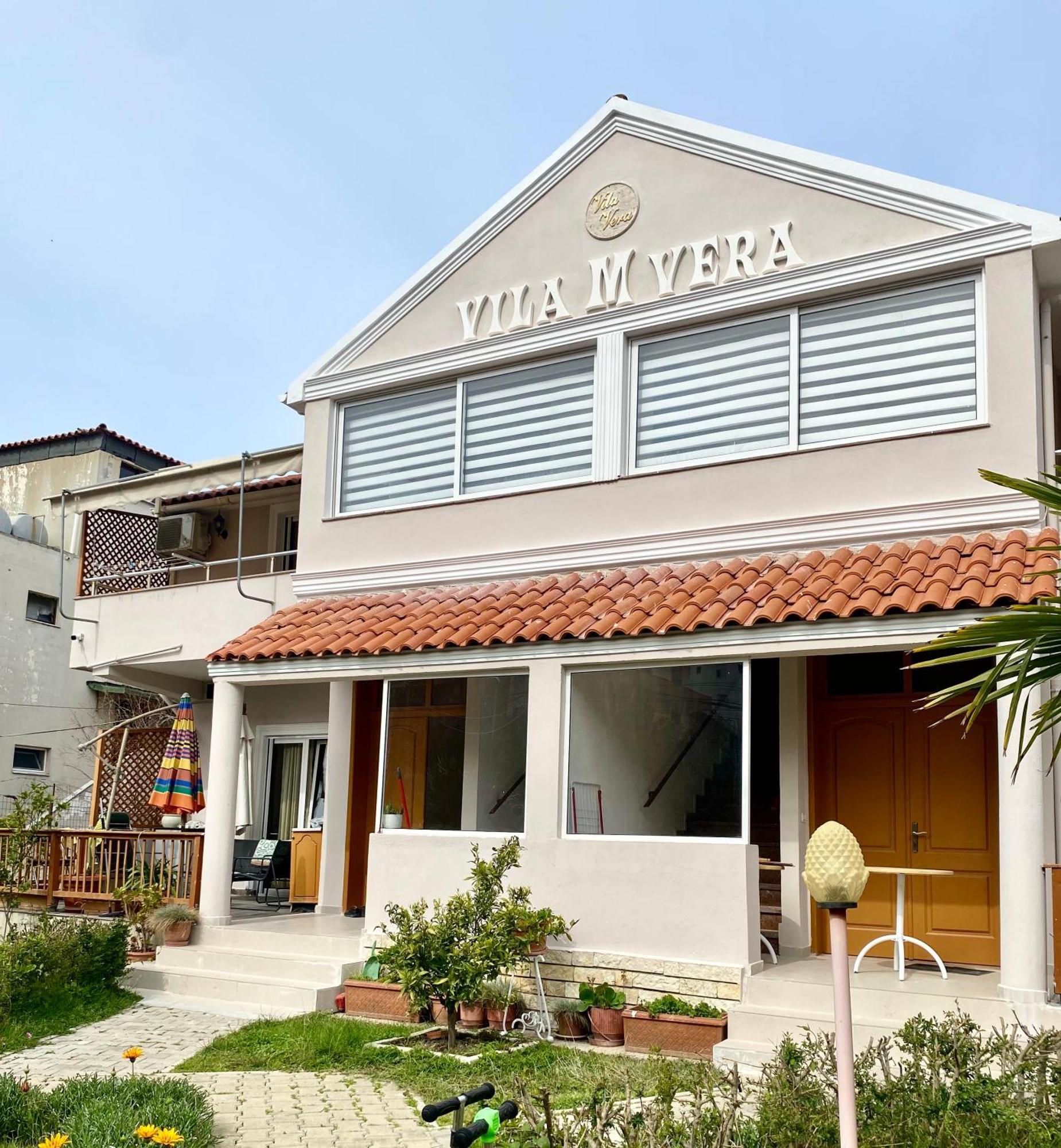 Vila M Vera Rooms With Kitchen And Apartments Durres Exterior photo