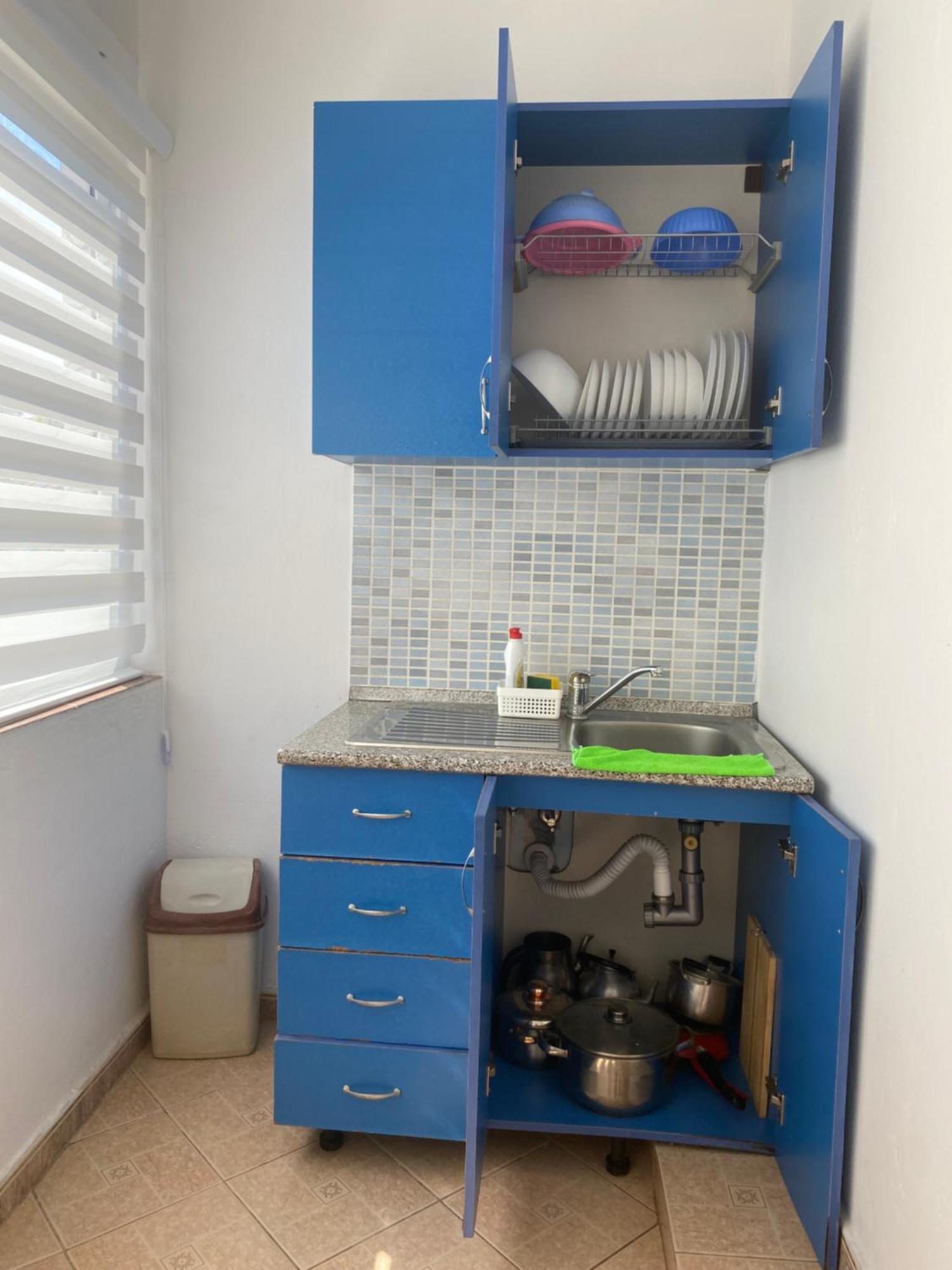 Vila M Vera Rooms With Kitchen And Apartments Durres Exterior photo